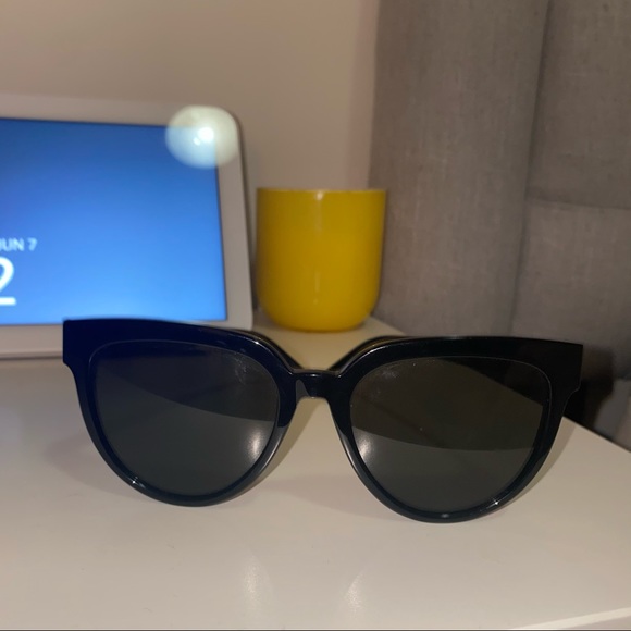 Saint Laurent SL M28 Sunglasses - Picture 2 of 7